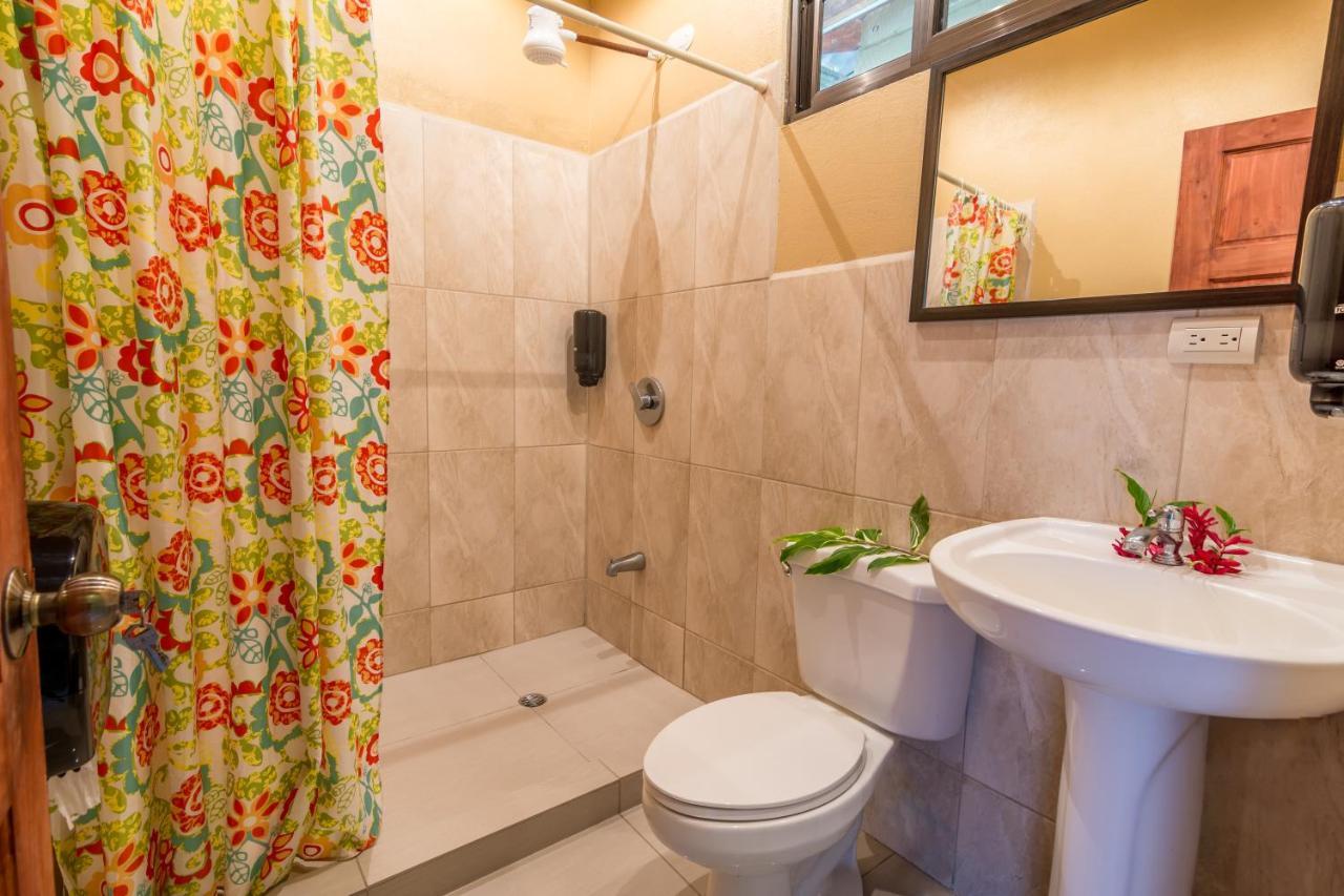 Sea Tower Hotel Puerto Viejo de Talamanca Eksteriør billede